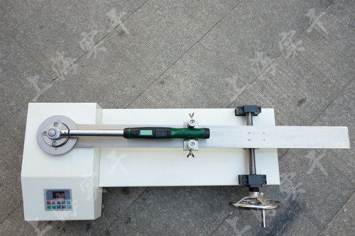 Ť��У��{������